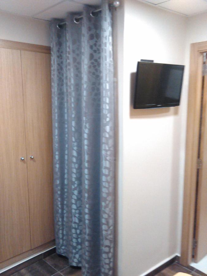 Hostal Bisbal Only Adults No Ac Valencie Exteriér fotografie